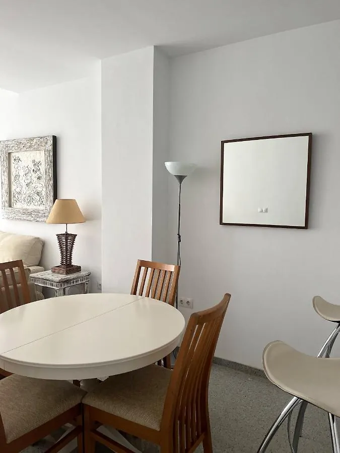Amplio Apartamento En Av. Carlos Haya Málaga España