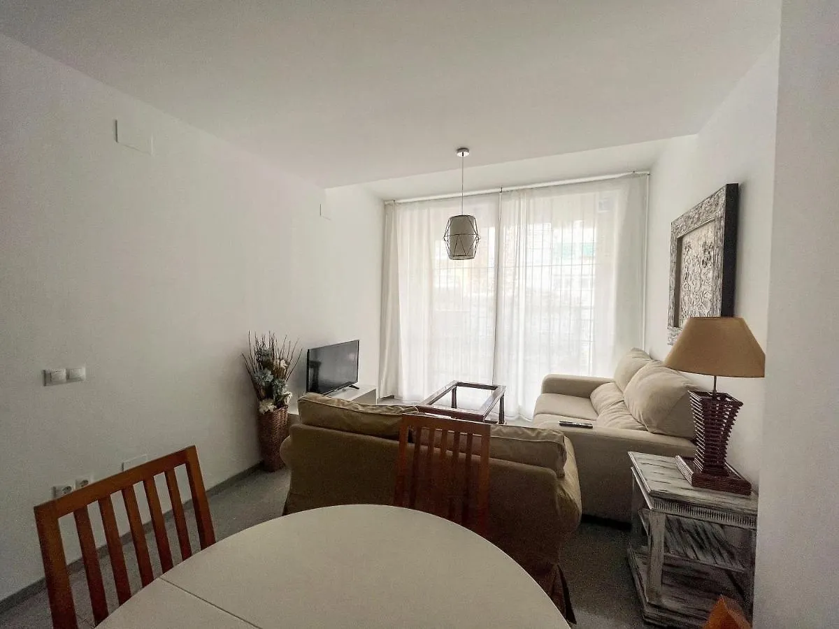 Amplio Apartamento En Av. Carlos Haya Málaga